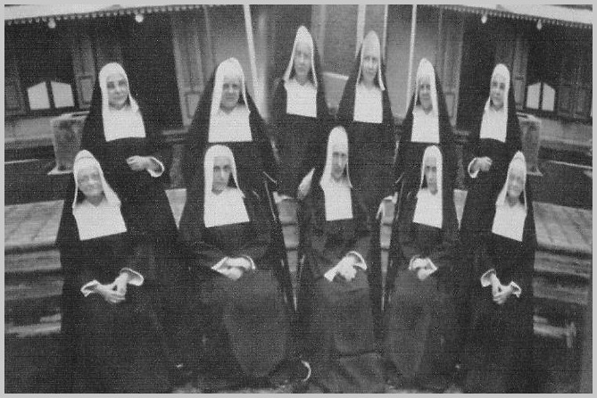 11 Suster OSF Pertama