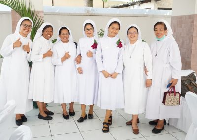 Suster Novis I bersama beberapa Suster yang senior